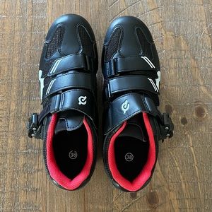 New - Women’s 7, Peloton Cycling Shoes